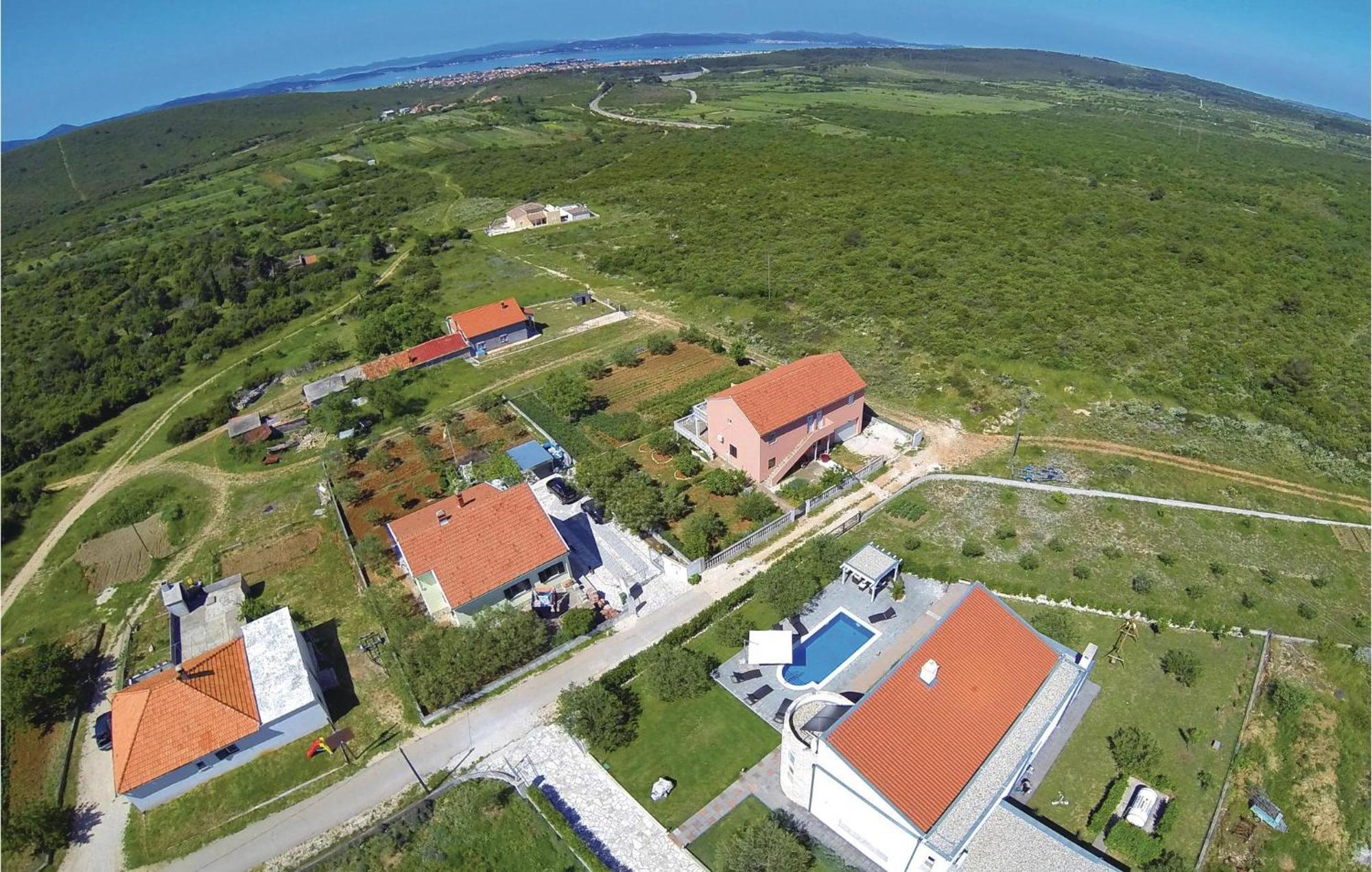 5 Bedroom Amazing Home In Debeljak Zewnętrze zdjęcie