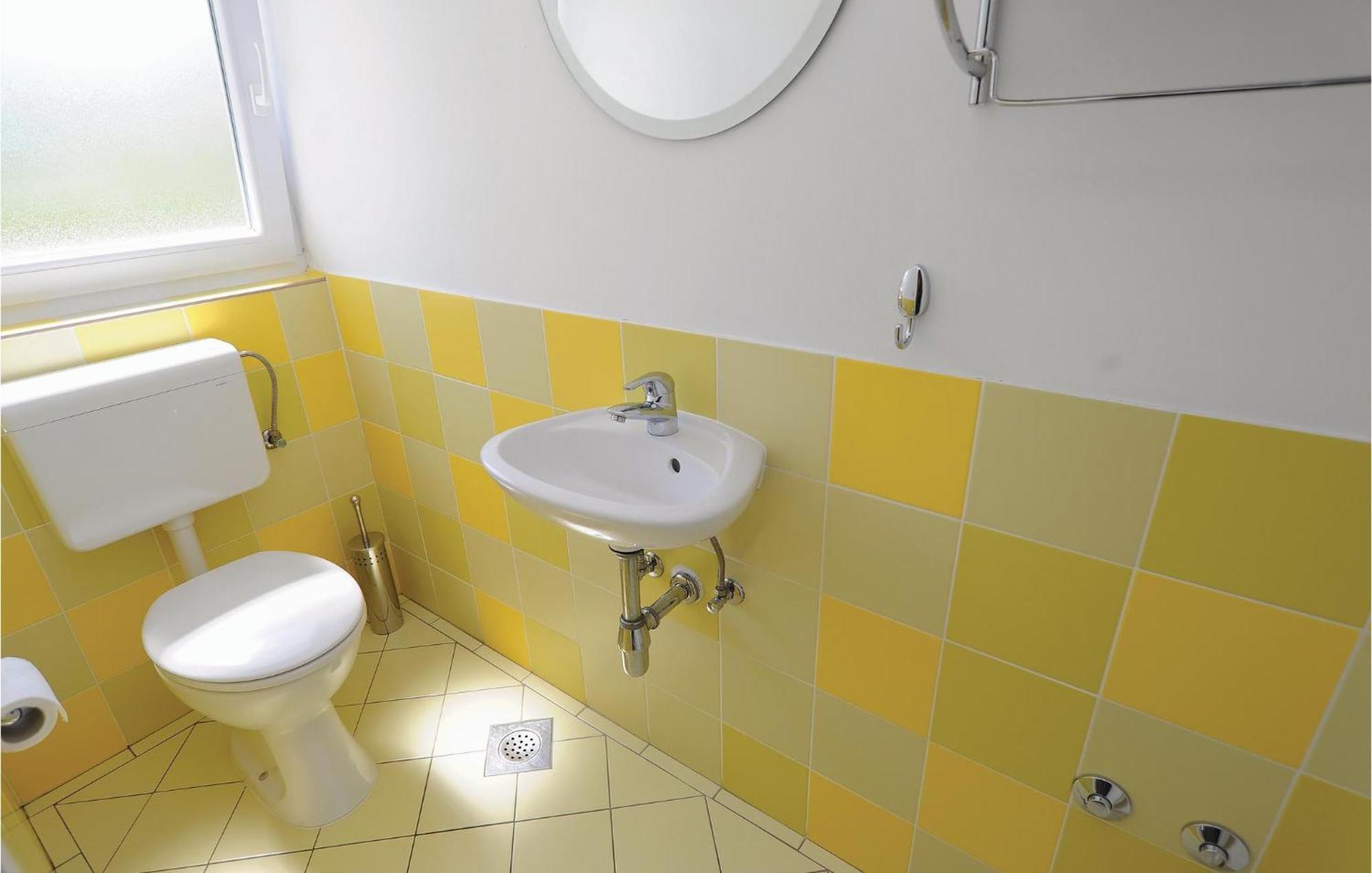 5 Bedroom Amazing Home In Debeljak Zewnętrze zdjęcie