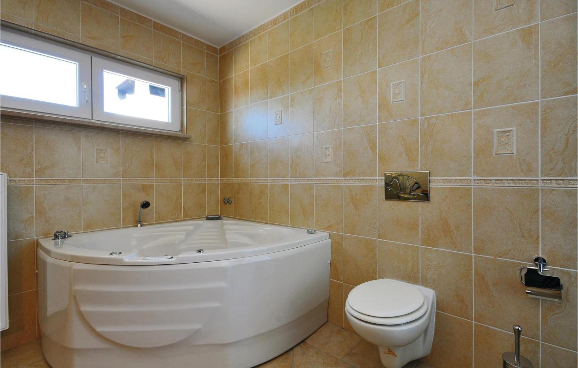5 Bedroom Amazing Home In Debeljak Zewnętrze zdjęcie